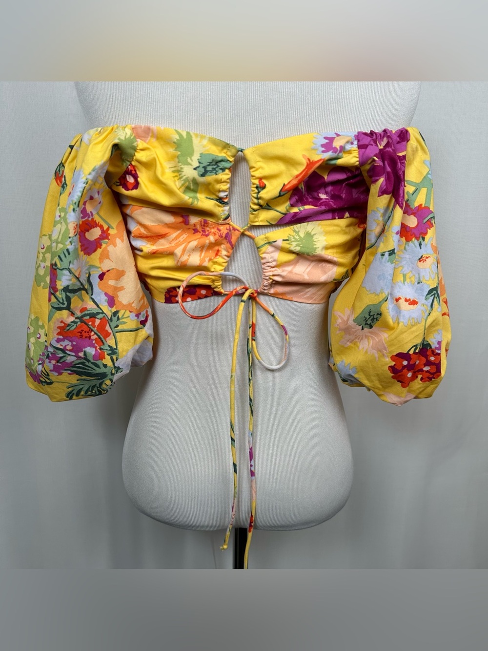 H&M Floral Puff Sleeve Lace Up Open Back Off-Shoulder Crop Top Size‎ S Yellow